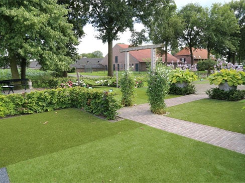 kunstgras-showtuin-beek-en-donk